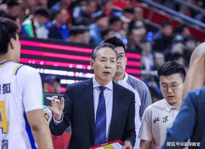 北京险些被广州逆转！陈盈骏一己之力救许利民，周琦罚球回调！